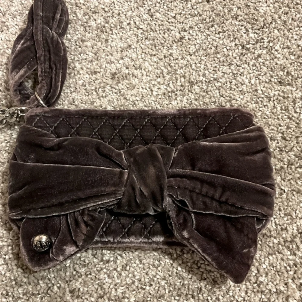 Juicy Couture Velvet Quilted Plush Bow Tie Wristlet Wallet In Chocolate Brown